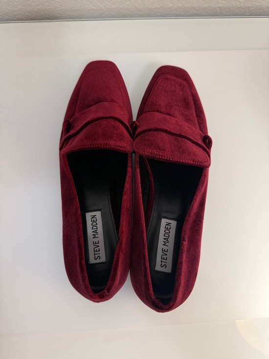Steve Madden Men's Deep Burgundy Velvet Loafers - Picture 4 of 7